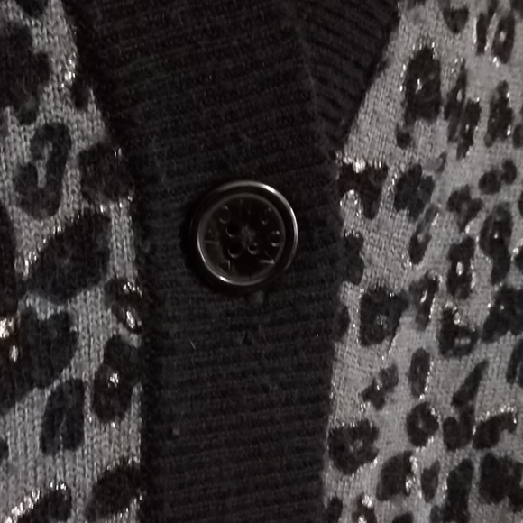 I ♡ Ronson buttoned-down cheetah print cardigan - Picture 4 of 5